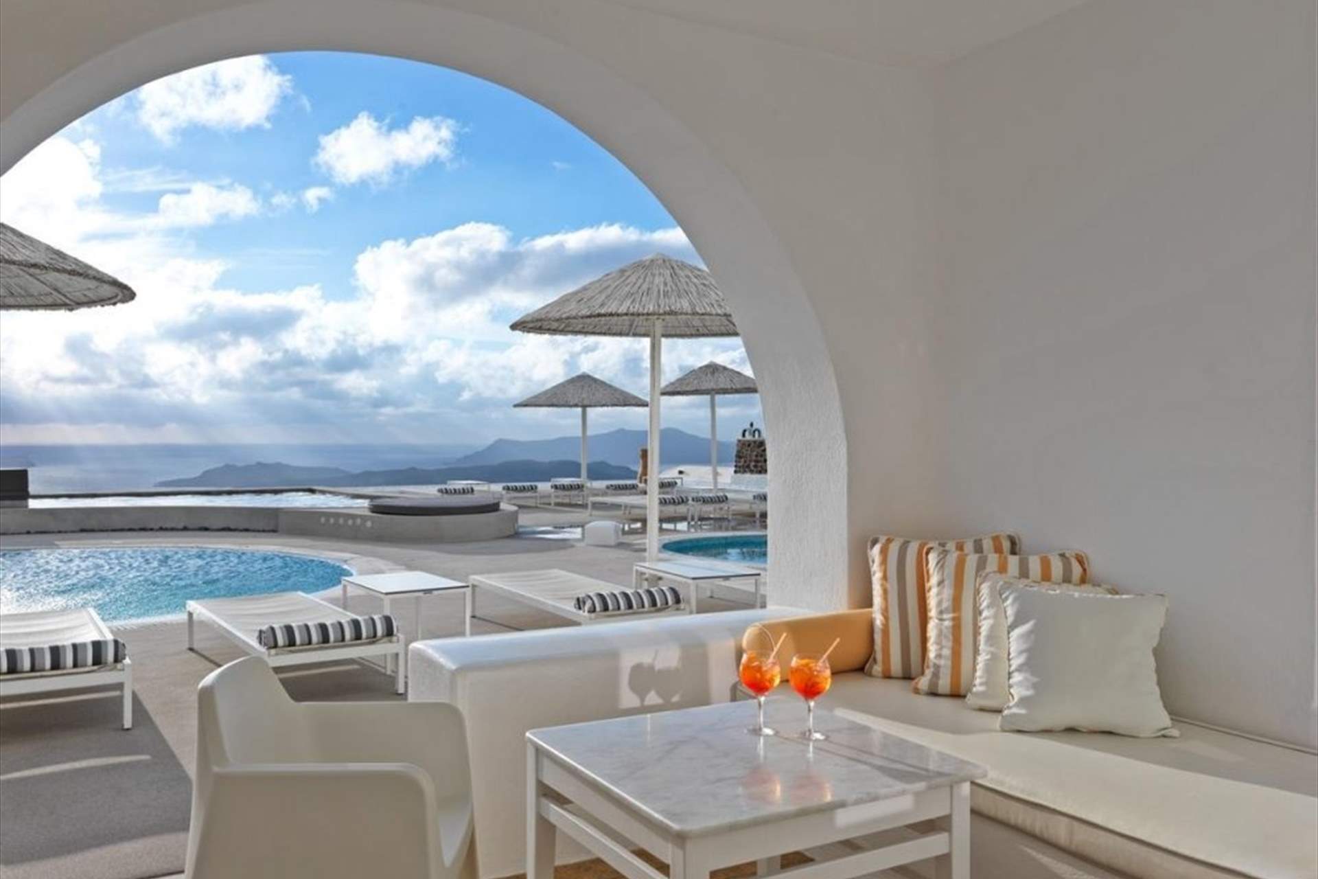 Lilium Hotel Santorini